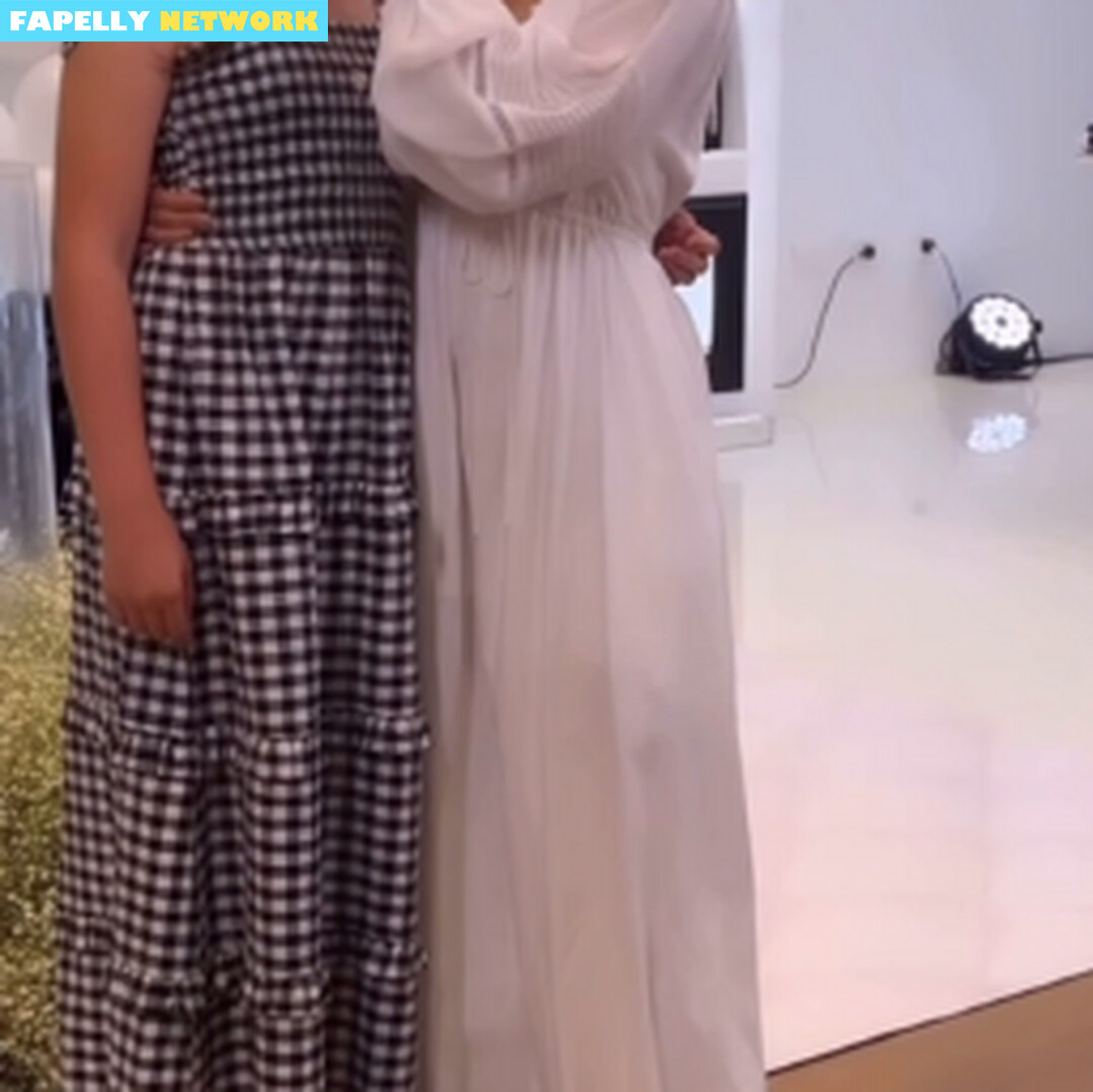 Simone E Simaria / simoneesimaria Γυμνό Φωτογραφία #2